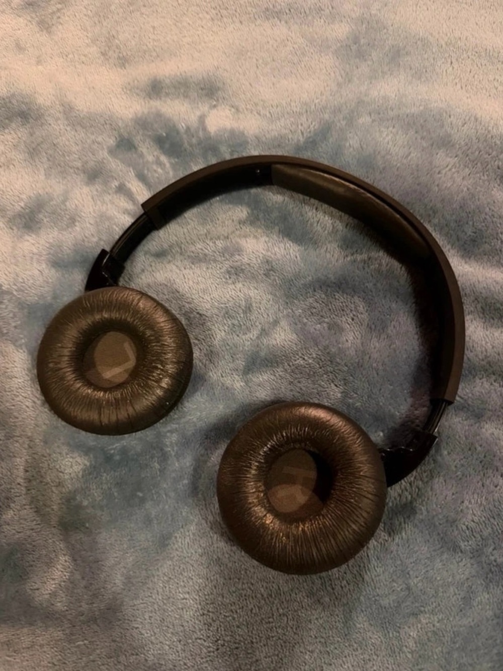 Philips Black On-Ear Headphones with Cushioned Ear Pads